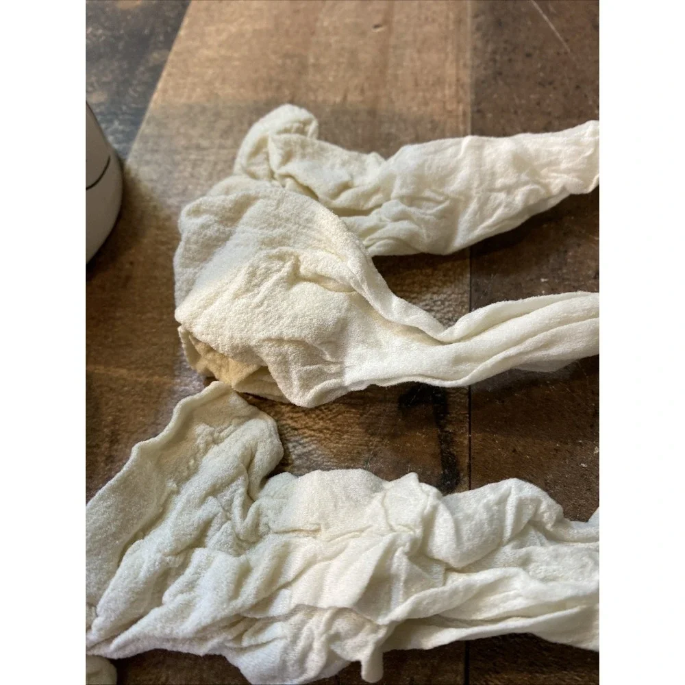 L'eggs Holiday Knee Highs Sheer‎ Ivory White 4 Pairs Vintage 1996 Egg Package